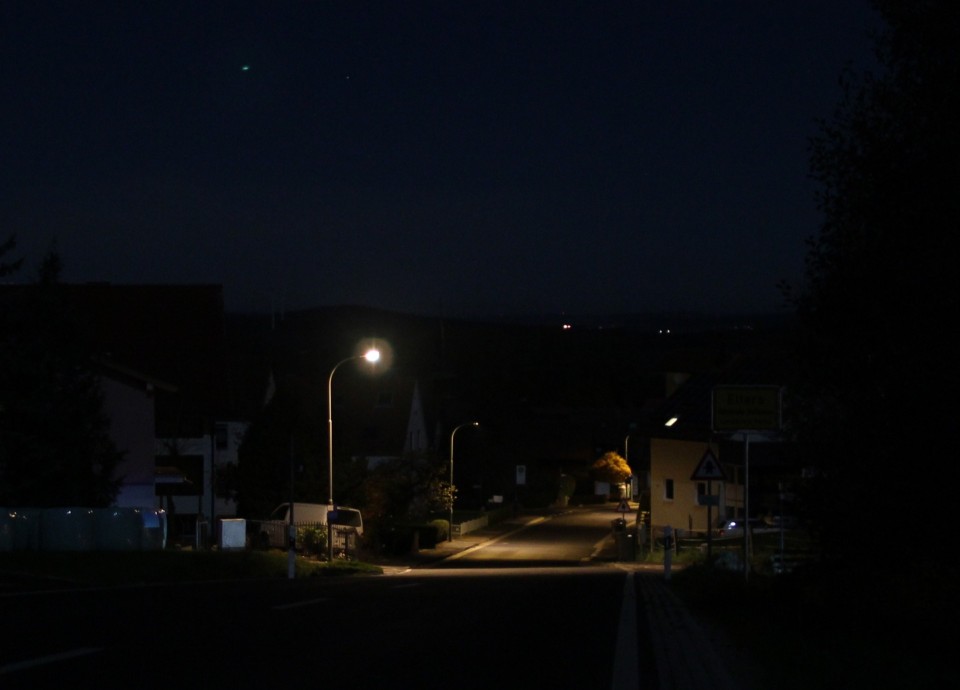 Hofbieber leuchtet jetzt in bernsteinfarbenem LED-Licht – für mehr Energieeinsparung und Artenschutz